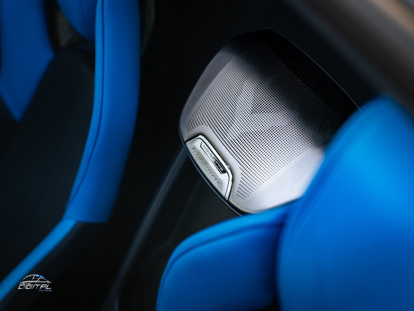 
								Chevrolet Corvette C8 Stingray full									