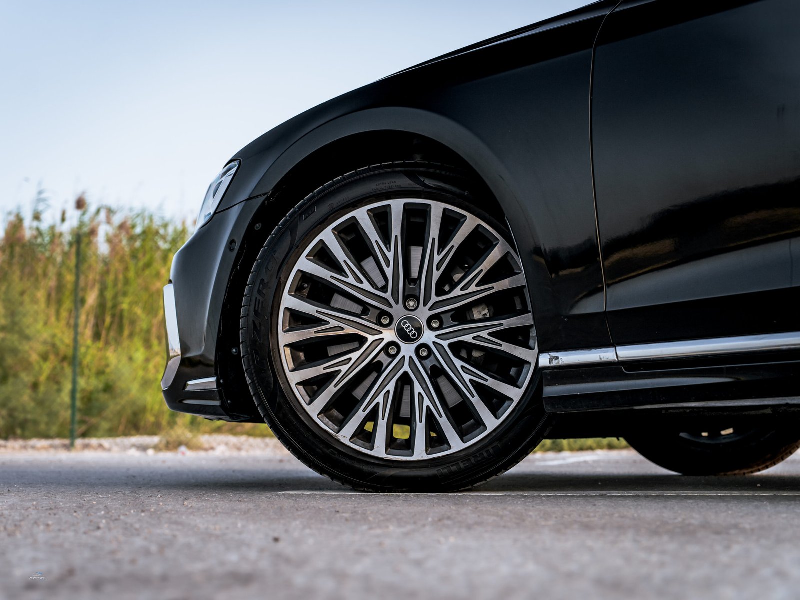 
								Audi A8 L full									