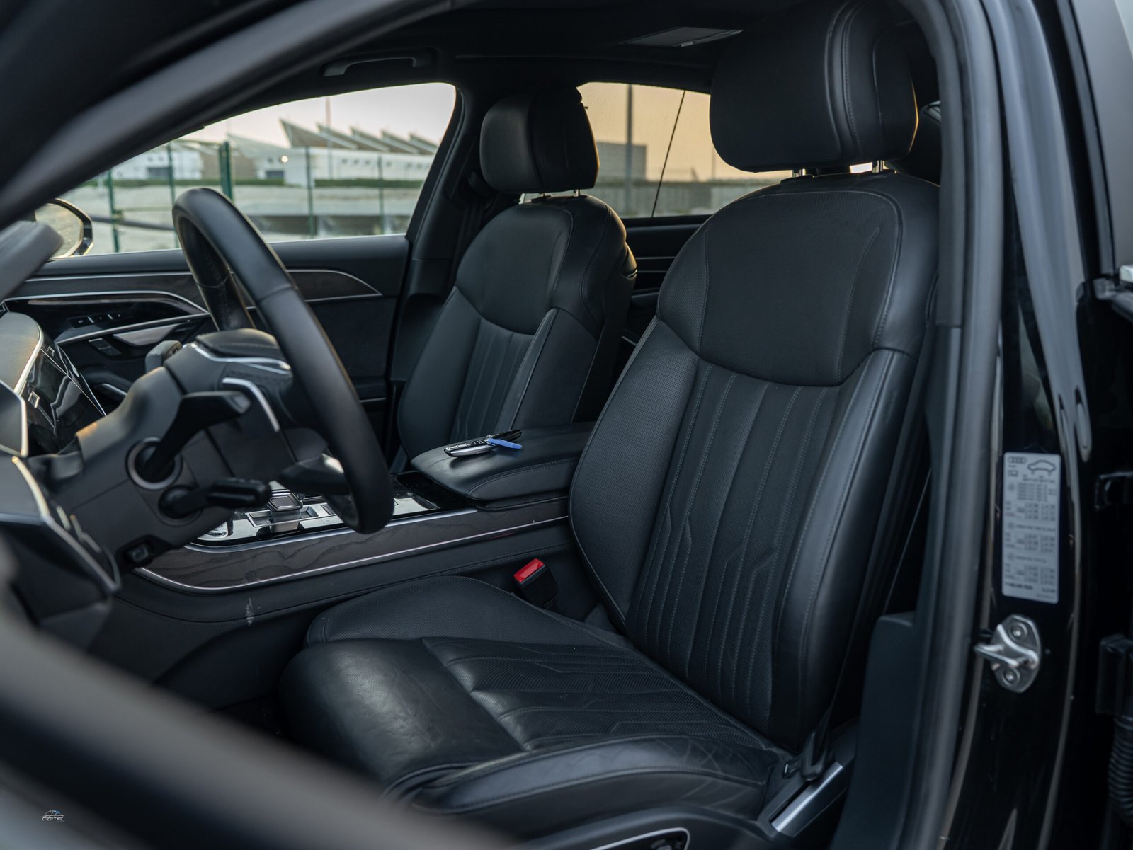 
								Audi A8 L full									