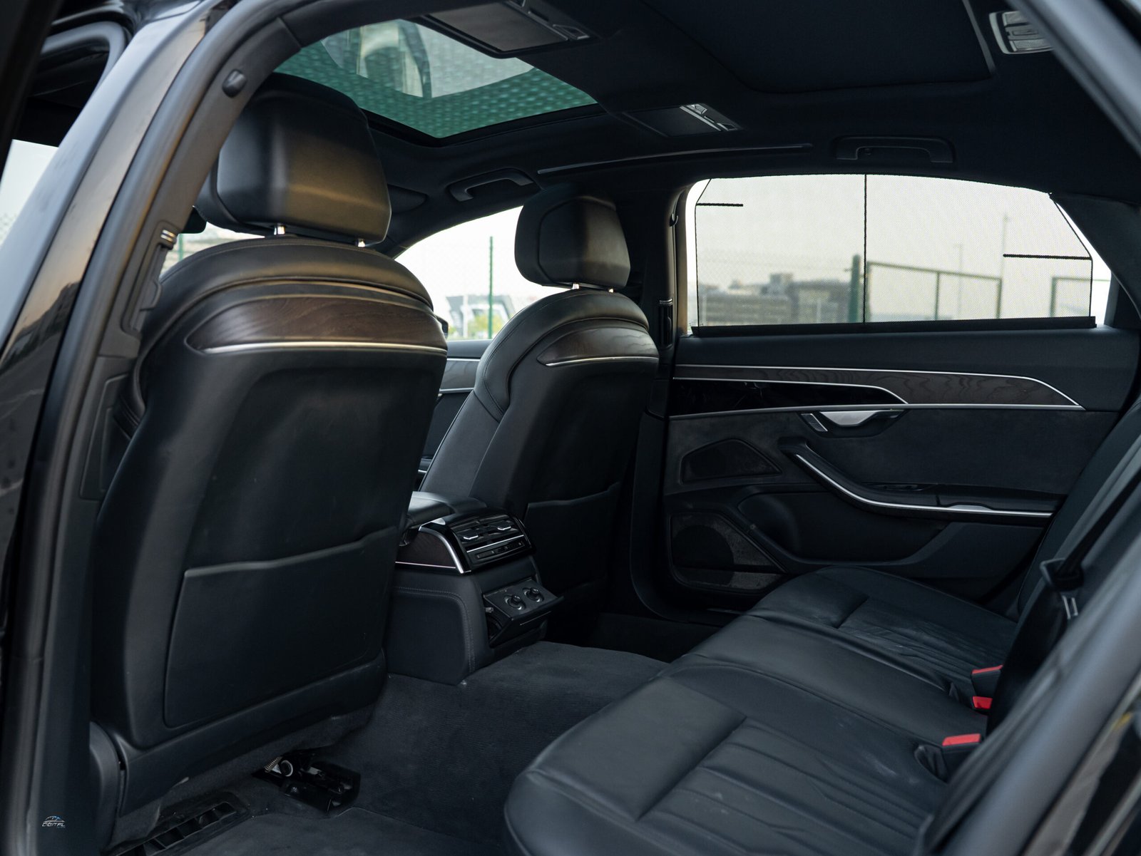 
								Audi A8 L full									