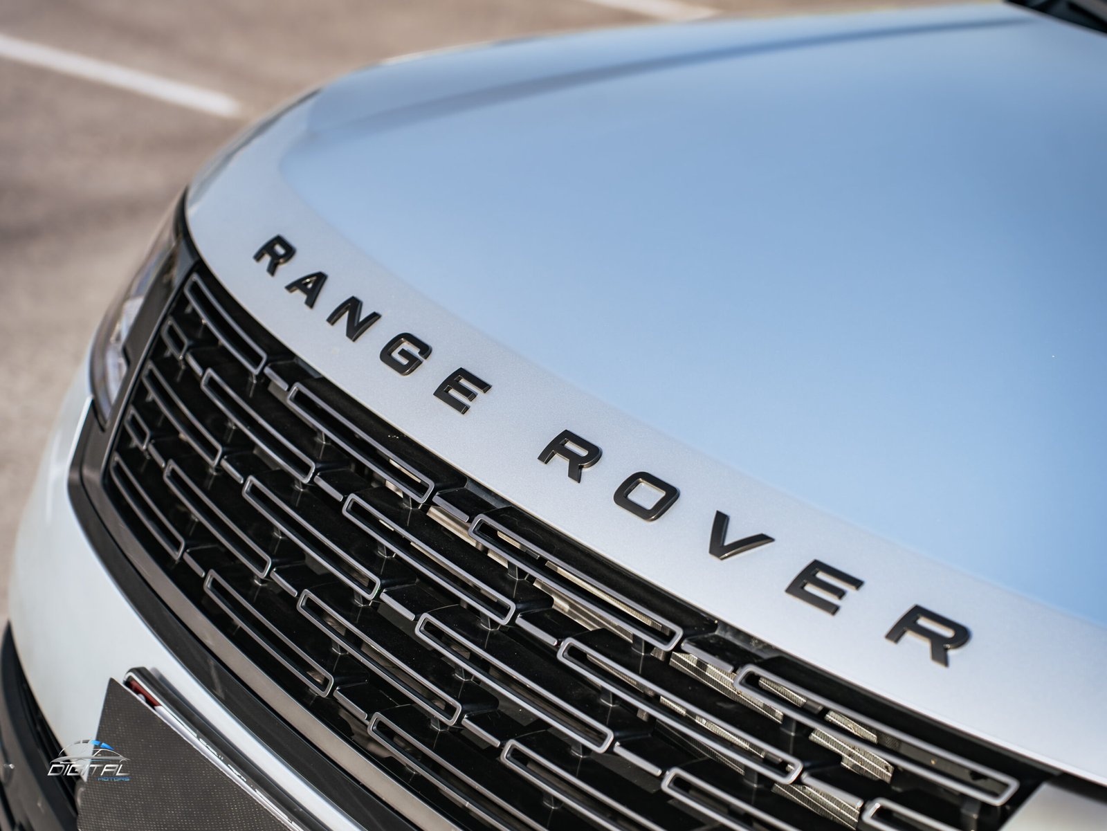 
								Range Rover Vogue HSE full									