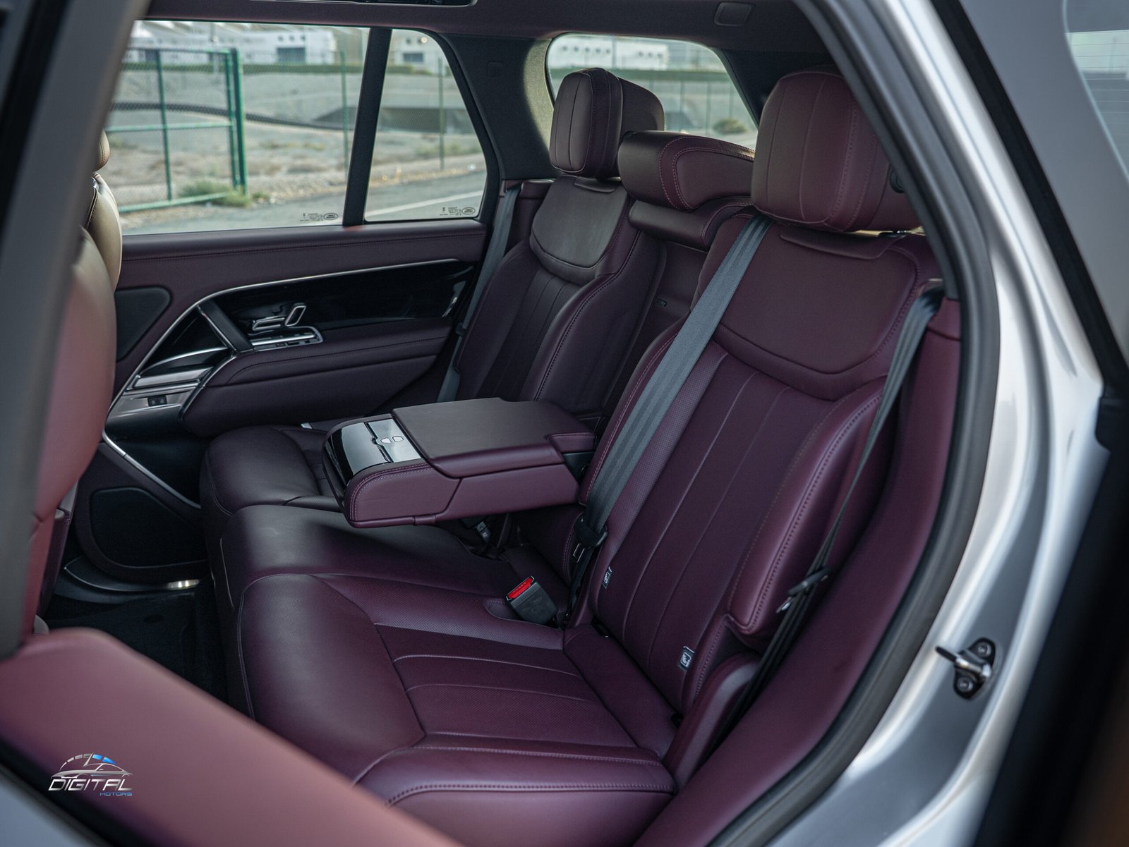 
								Range Rover Vogue HSE full									
