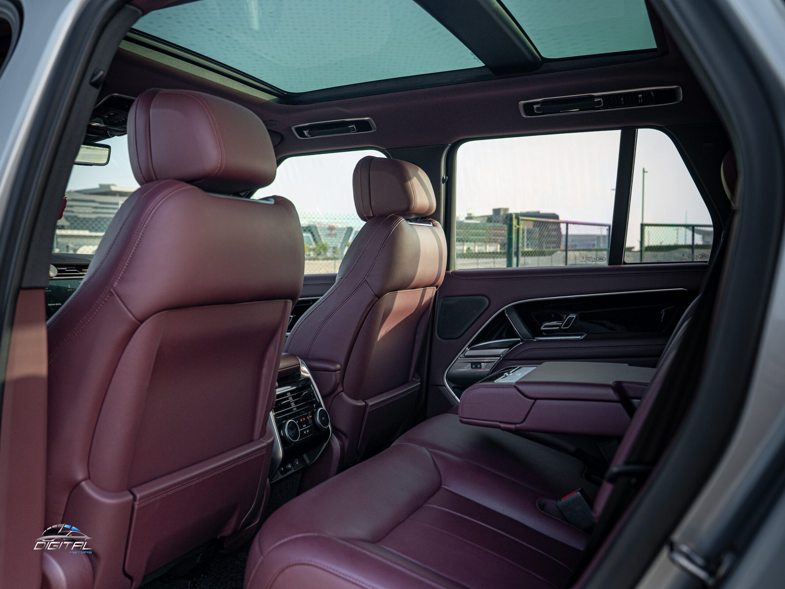 
								Range Rover Vogue HSE full									